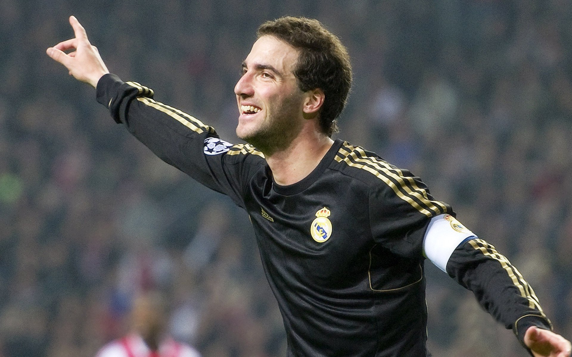 曼城球星受伤停赛，英超夺冠希望可望突破，曼城升入英超